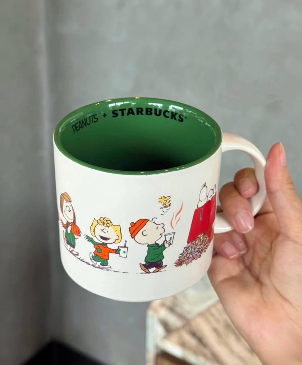 [Pre-order] Starbucks x Peanuts Snoopy White Mug