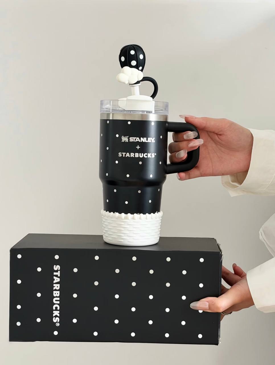 [Pre-order] Starbucks Polka Dot Wonderland Stanley Tumbler